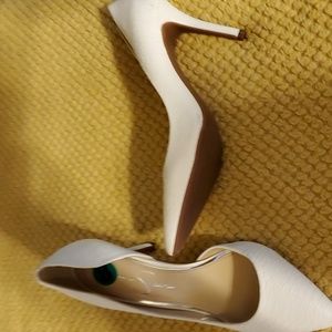 Jessica Simpson white 3.5 inch heel shoe, new with tags, no box